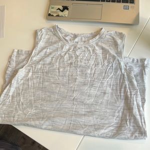 Lululemon muscle tank